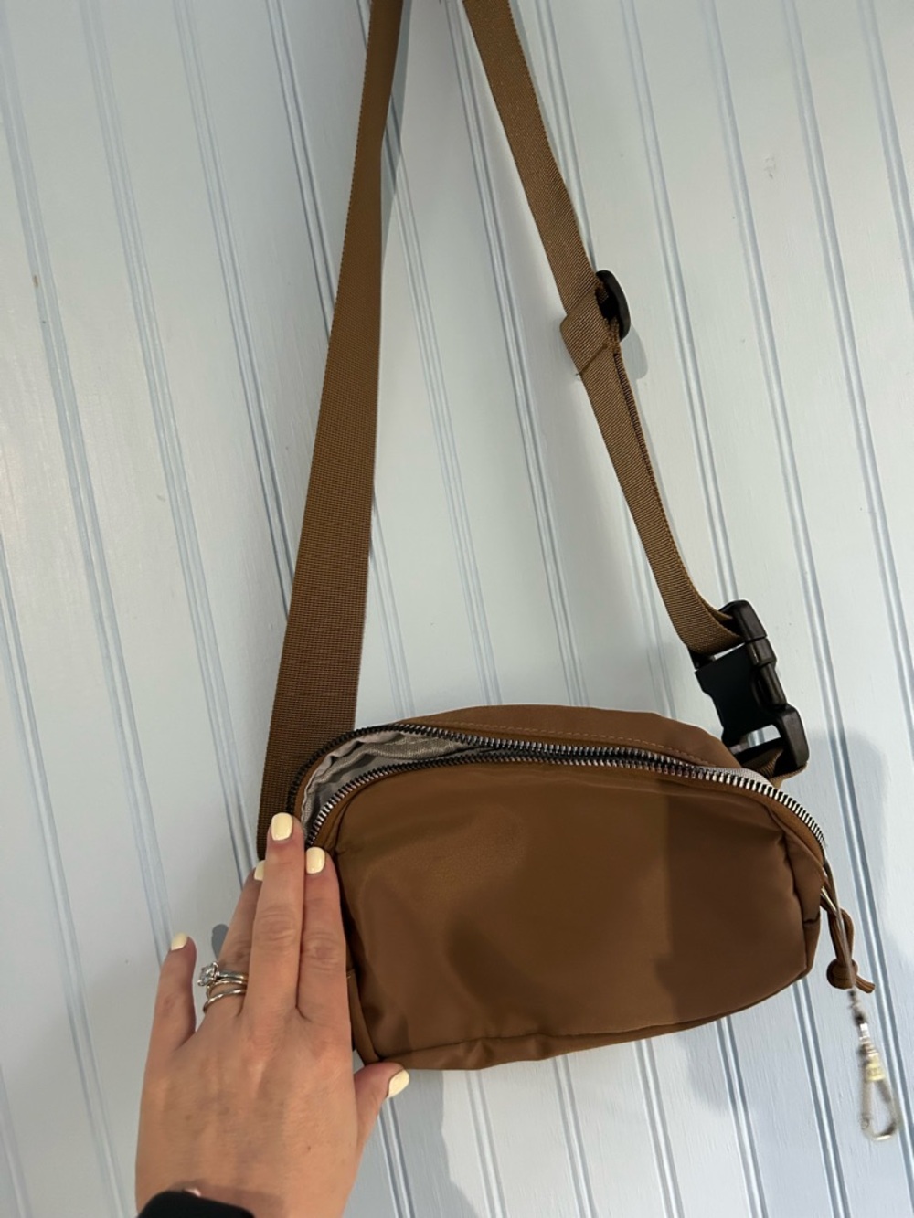 Women’s Brown Crossbody Sling Bag - Casual Everyday Carry or belt bag - Picture 2 of 4
